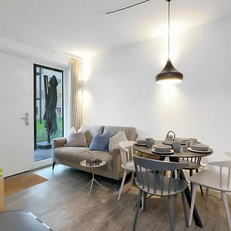 Pet Friendly Apartament Lembruch