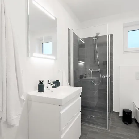 Pet Friendly Apartament Lembruch